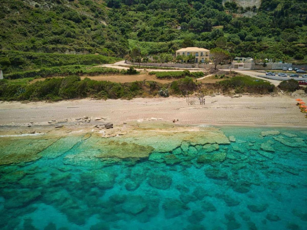 Petani Beach Suites Vóvikes Buitenkant foto